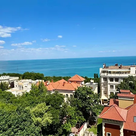 New! Luxury Apartment