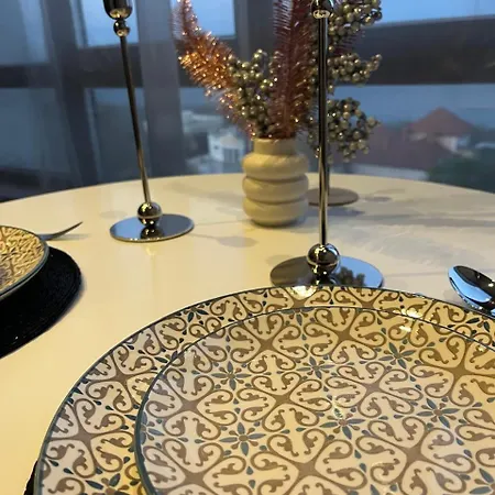 New! Luxury Apartment