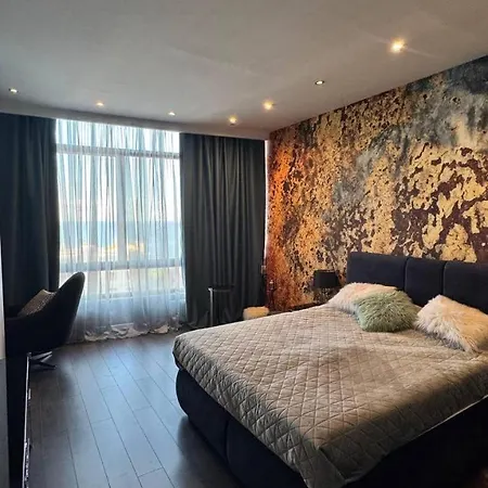 New! Luxury Odesa